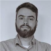 Profesor de español nativo con varios años de experiencia con alumnos de distintas partes del mundo. Clases virtuales y/o presenciales